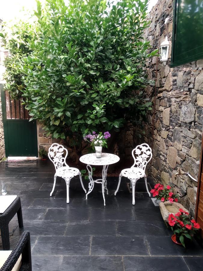 Casa Entera A Ferradura Villa Melide Exterior photo